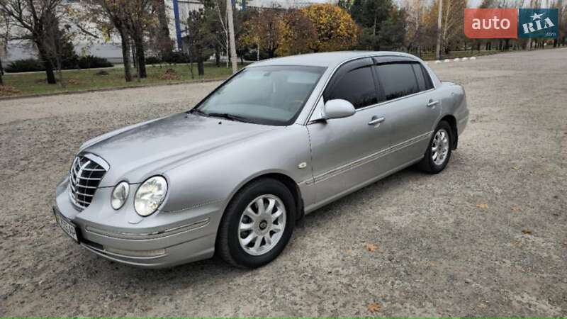 Седан Kia Opirus 2005 в Кривом Роге