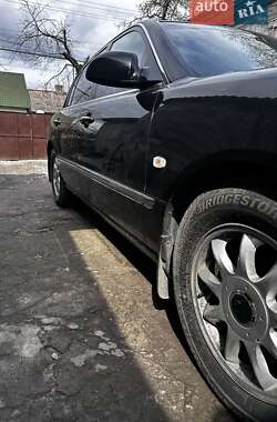 Седан Kia Opirus 2006 в Кам'янському