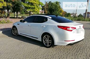 Седан Kia Optima 2013 в Одессе