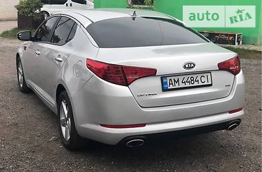 Седан Kia Optima 2012 в Киеве