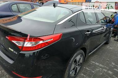 Седан Kia Optima 2013 в Полтаве