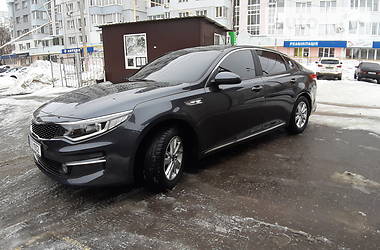 Седан Kia Optima 2015 в Харькове