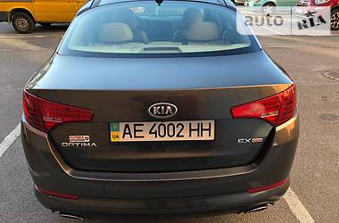 Седан Kia Optima 2012 в Днепре