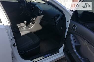 Седан Kia Optima 2012 в 