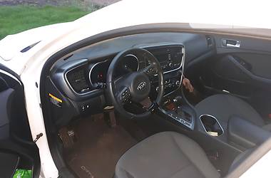 Седан Kia Optima 2015 в 