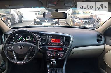 Седан Kia Optima 2012 в 