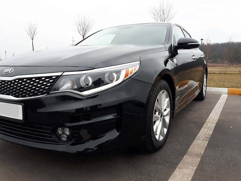 Седан Kia Optima 2016 в 