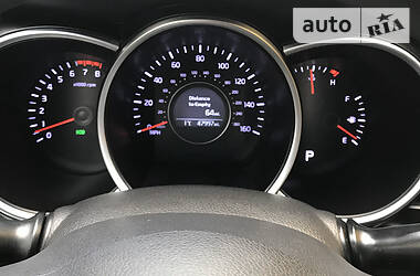 Седан Kia Optima 2015 в 