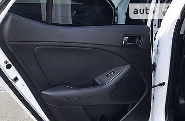 Седан Kia Optima 2015 в 