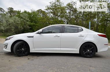 Седан Kia Optima 2014 в Запорожье