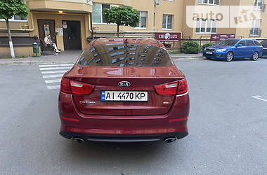 Седан Kia Optima 2014 в Киеве