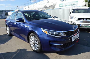 Седан Kia Optima 2017 в Киеве