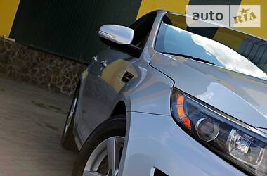 Седан Kia Optima 2014 в 