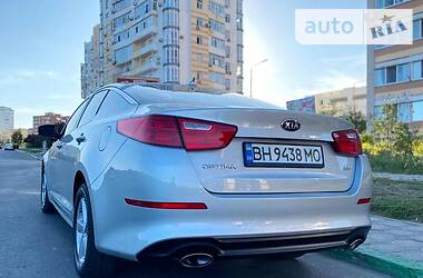 Седан Kia Optima 2014 в Одессе