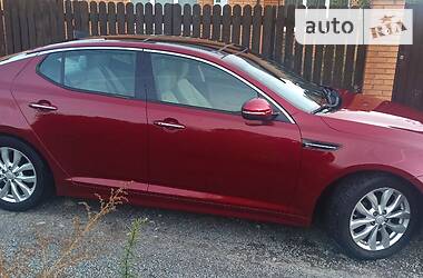 Седан Kia Optima 2014 в Киеве