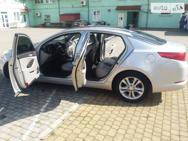 Седан Kia Optima 2013 в Луцьку