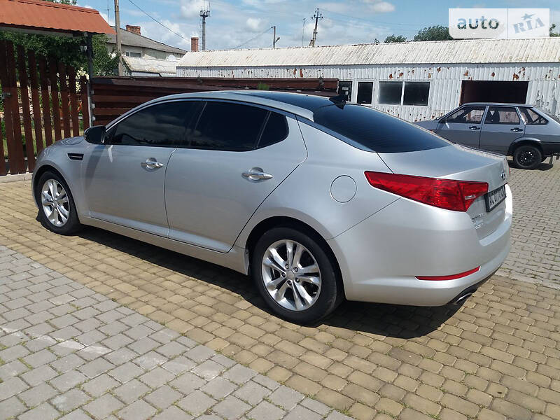 Седан Kia Optima 2013 в Луцьку
