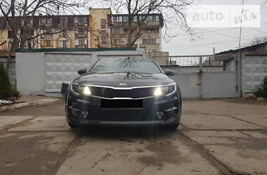 Седан Kia Optima 2016 в Одессе