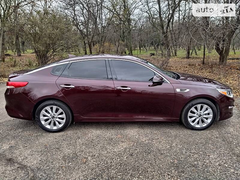 Седан Kia Optima 2016 в Одессе