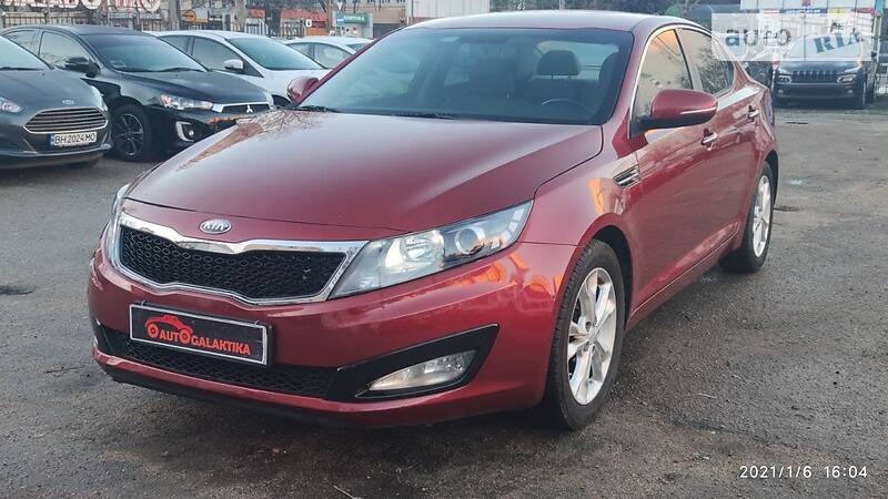 Седан Kia Optima 2013 в Одессе