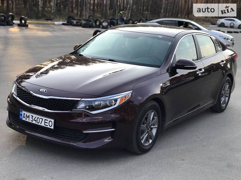 Седан Kia Optima 2015 в Киеве