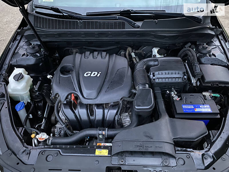 Седан Kia Optima 2015 в Токмаке