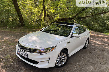 Седан Kia Optima 2016 в Сумах