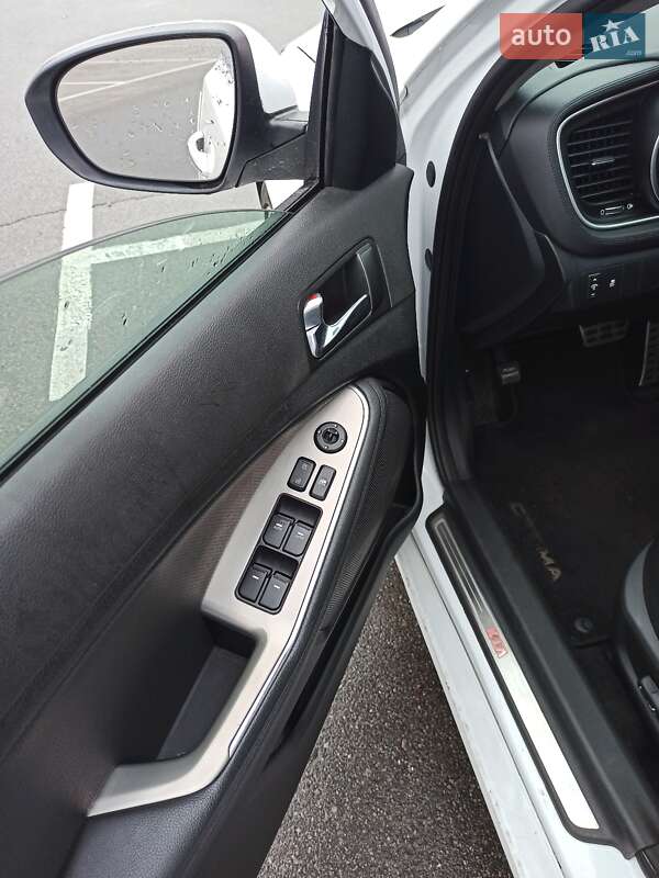 Седан Kia Optima 2014 в Борисполе