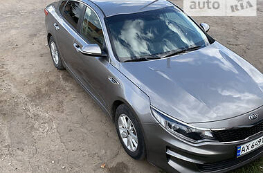 Седан Kia Optima 2016 в 