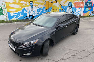 Седан Kia Optima 2013 в 