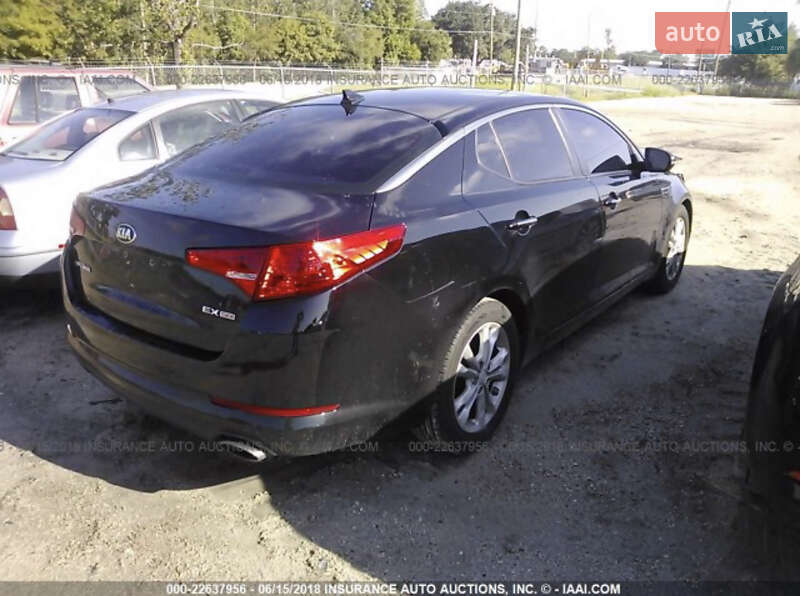 Седан Kia Optima 2013 в Кременчуці