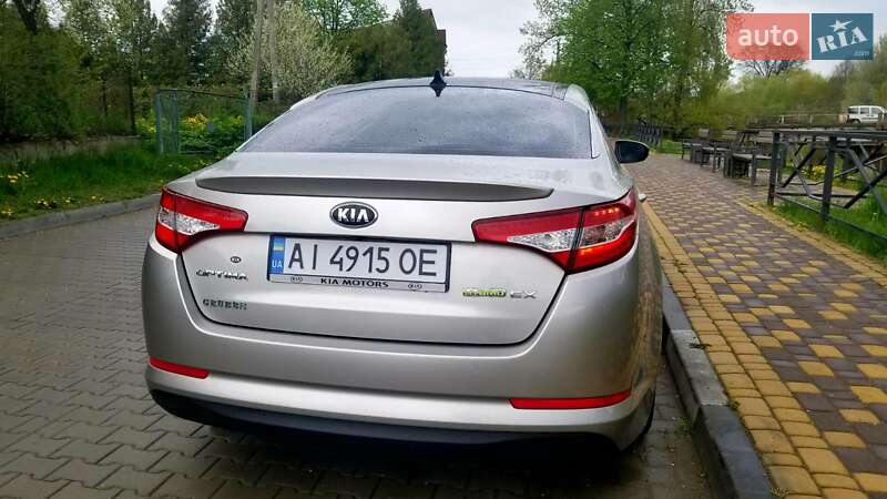 Седан Kia Optima 2013 в Киеве