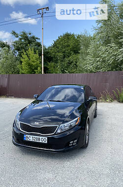 Седан Kia Optima 2015 в Львове