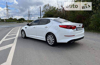 Седан Kia Optima 2015 в Тернополе