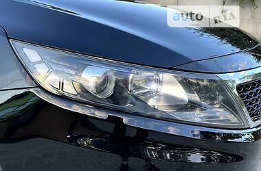 Седан Kia Optima 2012 в 