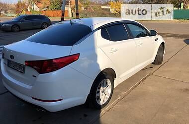 Седан Kia Optima 2010 в Баштанці