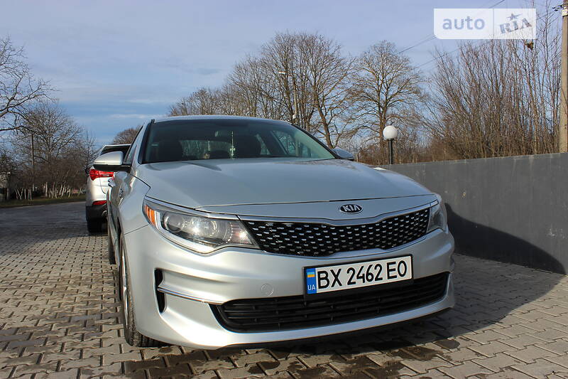 Седан Kia Optima 2017 в Дунаевцах