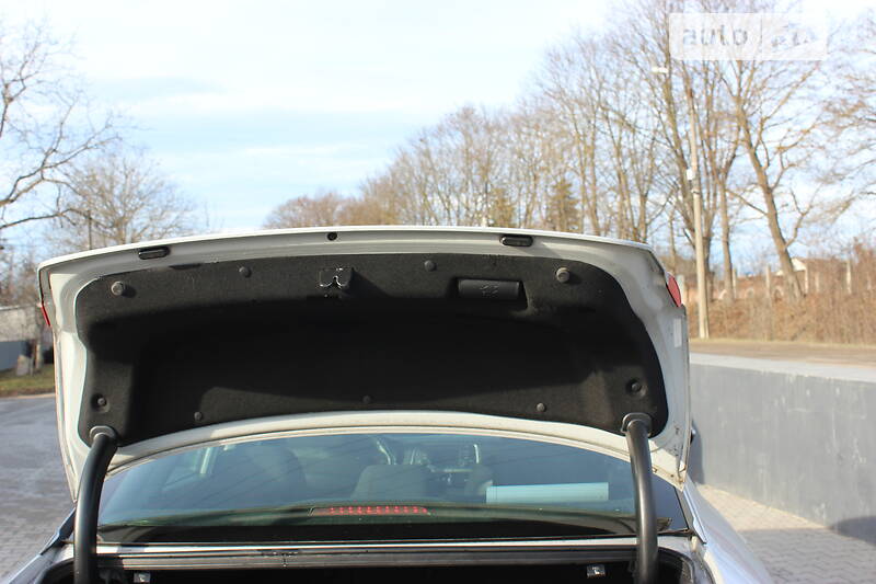 Седан Kia Optima 2017 в Дунаевцах