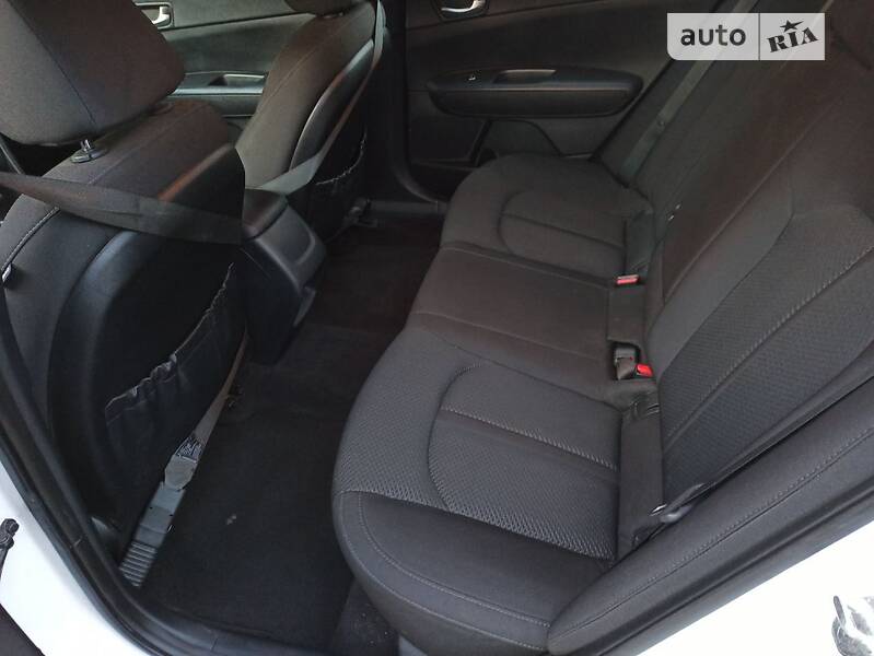 Седан Kia Optima 2016 в Одессе