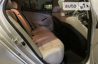Седан Kia Optima 2014 в 