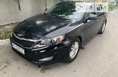 Седан Kia Optima 2012 в Киеве