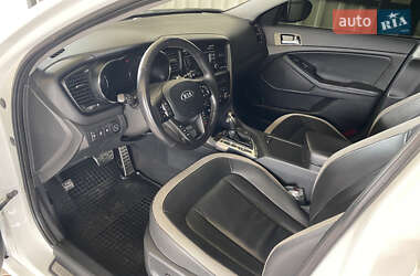 Седан Kia Optima 2012 в 