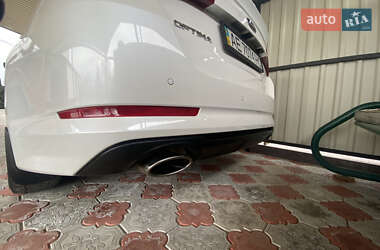 Седан Kia Optima 2012 в 