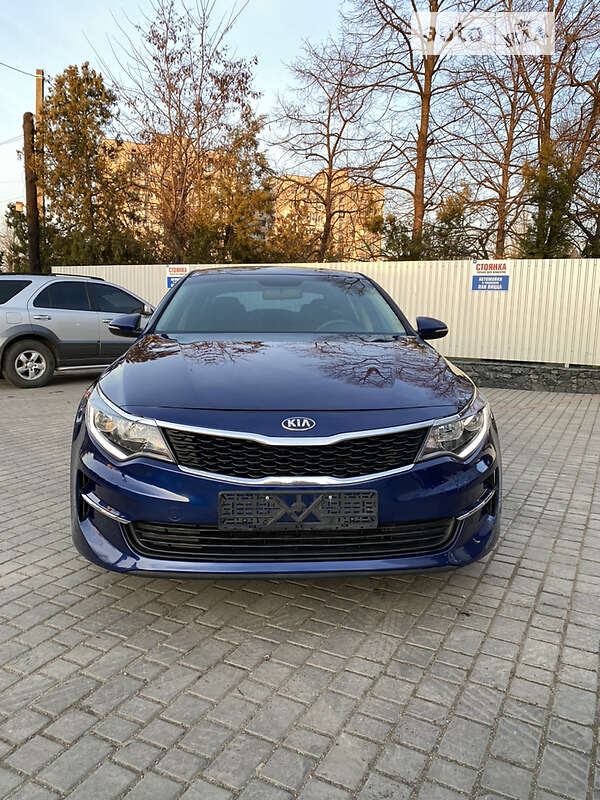 Седан Kia Optima 2017 в Первомайську