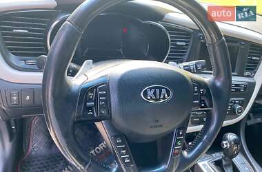 Седан Kia Optima 2012 в Киеве
