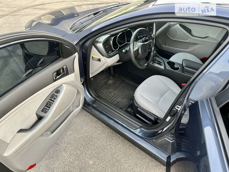 Седан Kia Optima 2014 в Киеве