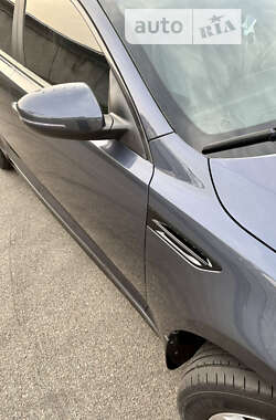 Седан Kia Optima 2014 в Киеве