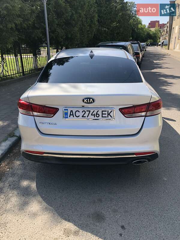 Седан Kia Optima 2015 в Луцьку