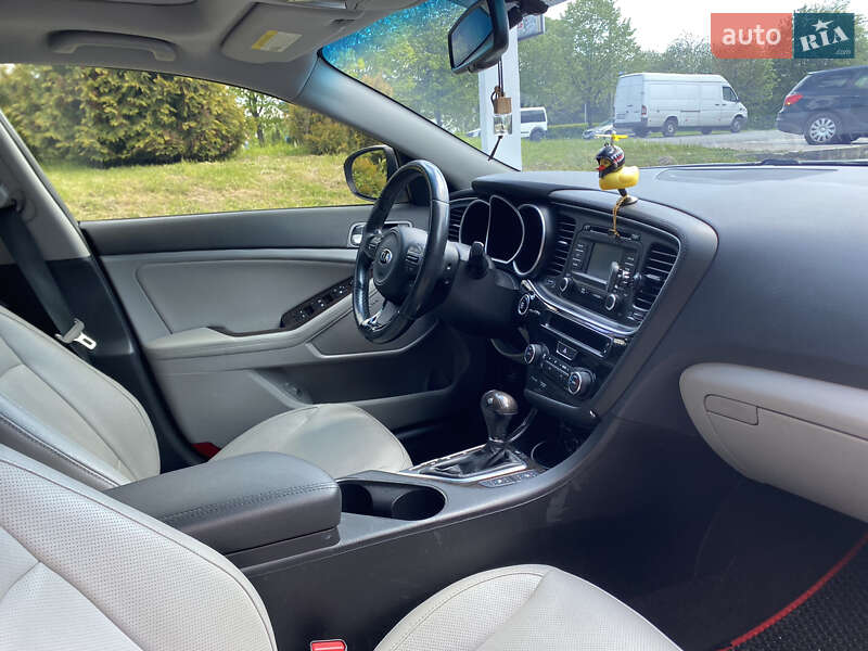 Седан Kia Optima 2015 в Львове
