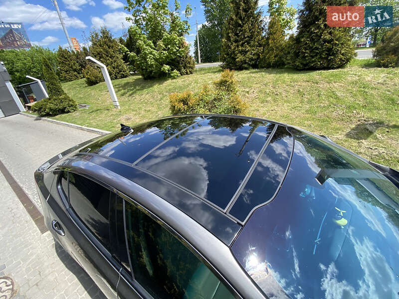 Седан Kia Optima 2015 в Львове